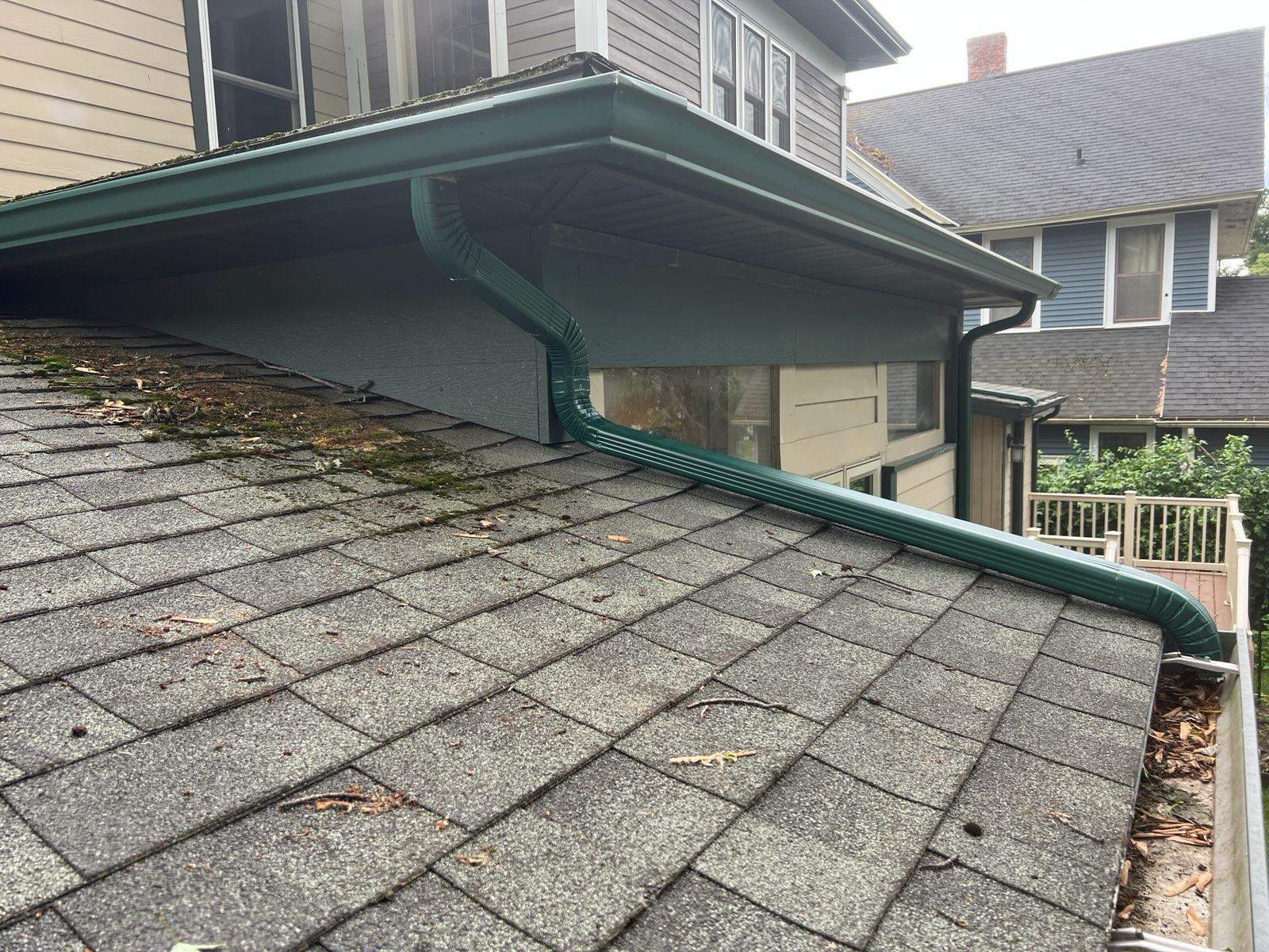 Grand Ledge - Gutters and Downspouts - Aluminum Gutter